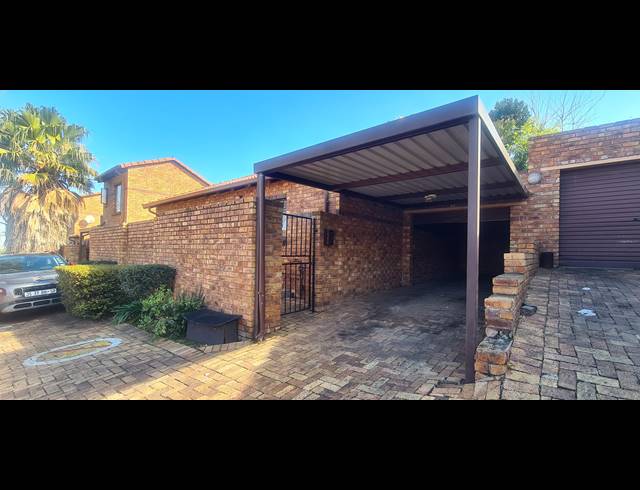 2 BEDROOM TOWNHOUSE SOLD IN HALFWAY GARDENS